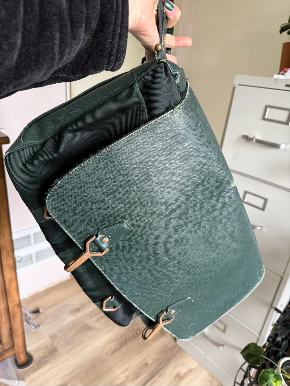 Louis Vuitton Teal Green Leather messenger bag